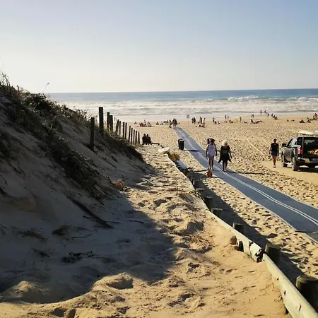 De L'ouvroir Villa Léon